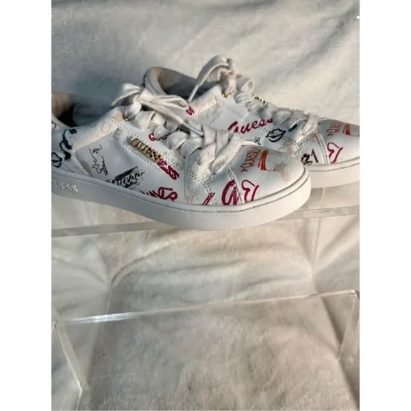 GUESS White Sneakers with Multicolor Graffiti Accents Women Size 6.5 - Image 4