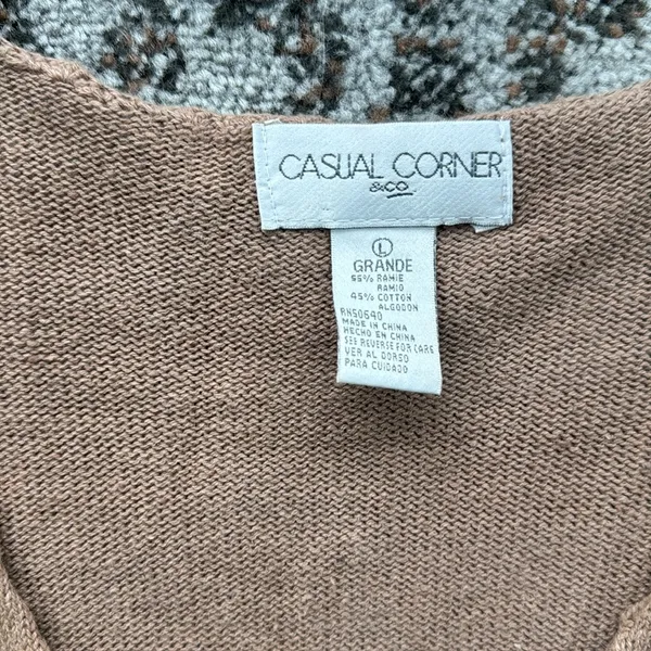 Vintage Casual Corner & Co. Embroidered Knit Floral Sweater Brown Large - Image 3