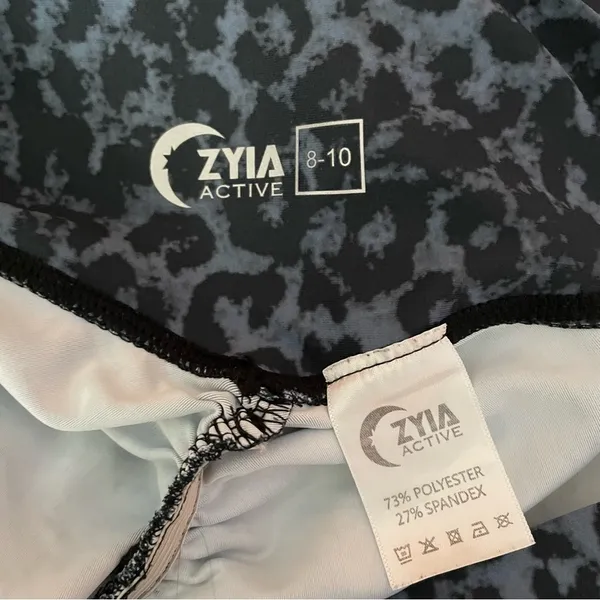 Zyia Active Stone Leopard Scrunchy Light n Luxe Leggings Size 8-10 Workout - Image 7