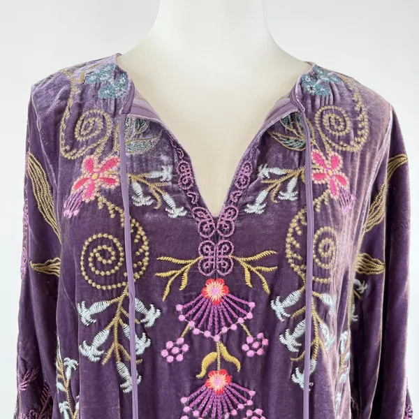 NWOT Johnny Was Silk Blend Velvet Floral Embroidered Tunic Blouse Purple Size XL - Image 4