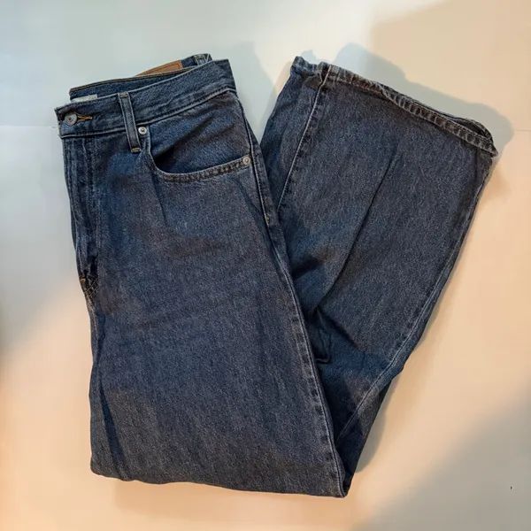 Levi’s High-Waisted Straight Jeans - Image 3