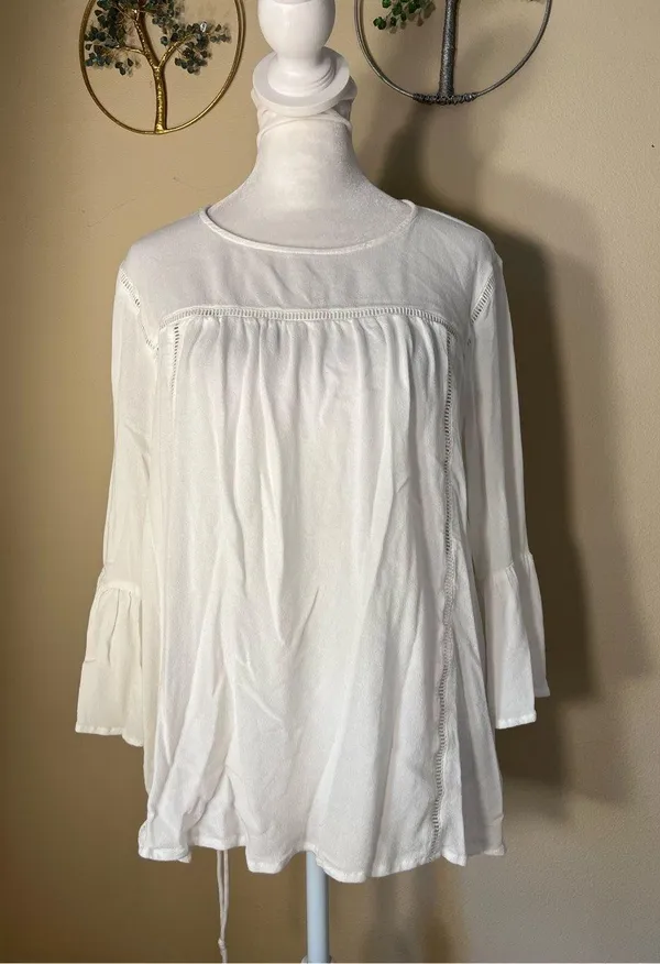Old Navy White Bell Sleeve Crochet Insert Peasant Blouse Large - Image 3