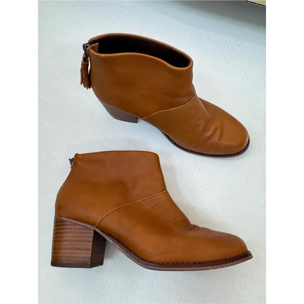 Toms Tan Leather Ankle Boots Womens 7.5 Fall Classic Casual Booties Boho - Image 10