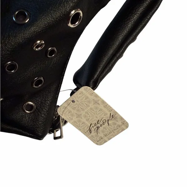 Free people Black Cresant Shape Carryall Bag Charm.NWT - Image 7