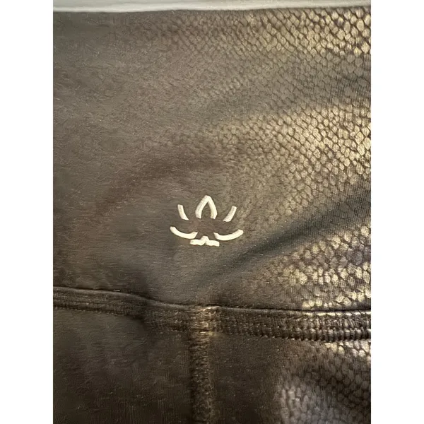 Beyond Yoga Snake Skin Pattern Leggings Size Small - Image 3