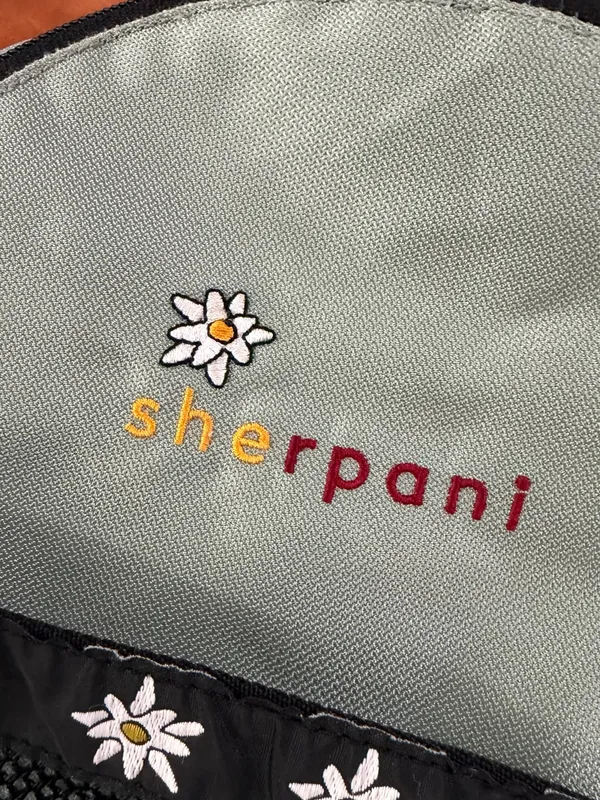 Vtg Sherpani Mint Green Black Daisy Accent Mini Backpack adjustable straps - Image 2