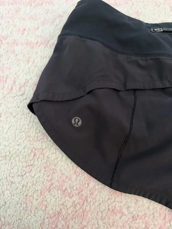 Black Lululemon Shorts 2.5" 4 Speed Up - Image 3