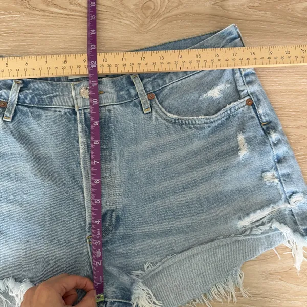 Agolde 32 Parker Vintage Cut Off Short Swapmeet Distressed Light Wash - Image 5