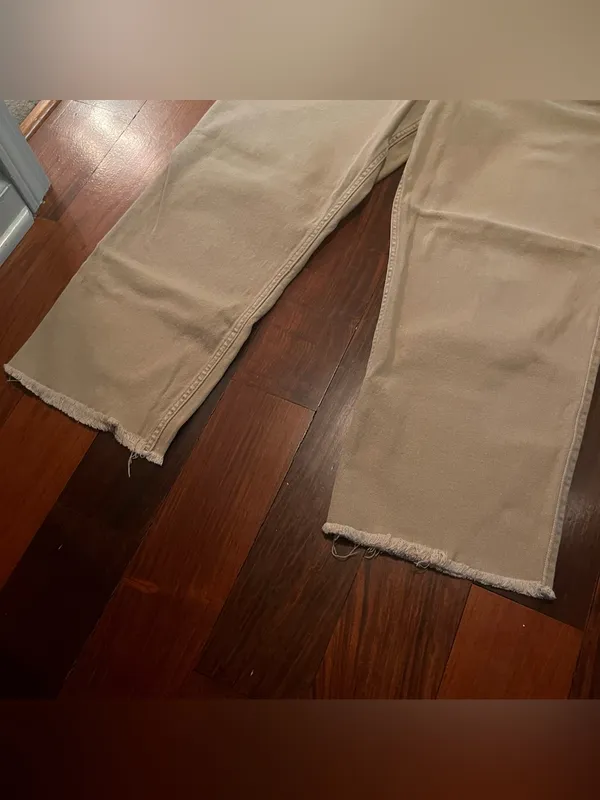 Hollister Women’s Khaki Ultra High-rise Denim Dad Jeans - READ DESCRIPTION - Image 5