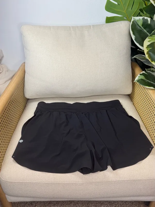 Lululemon Fast and Free Reflective High-Rise Classic-Fit Short 3" Size 10 - Image 4