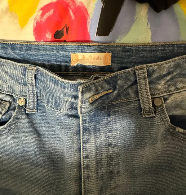 Ripped Jeans - Image 5