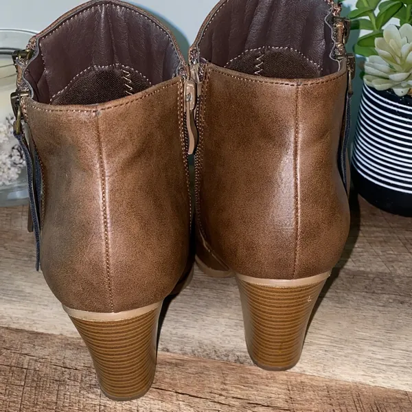 Journee Collection Heeled Ankle Booties with Dual Zippers Size 6.5 - Image 9