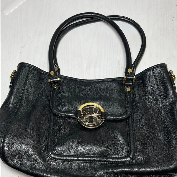 Tory Burch Black Leather Shoulder Bag with Gold Accents D10 - Image 2