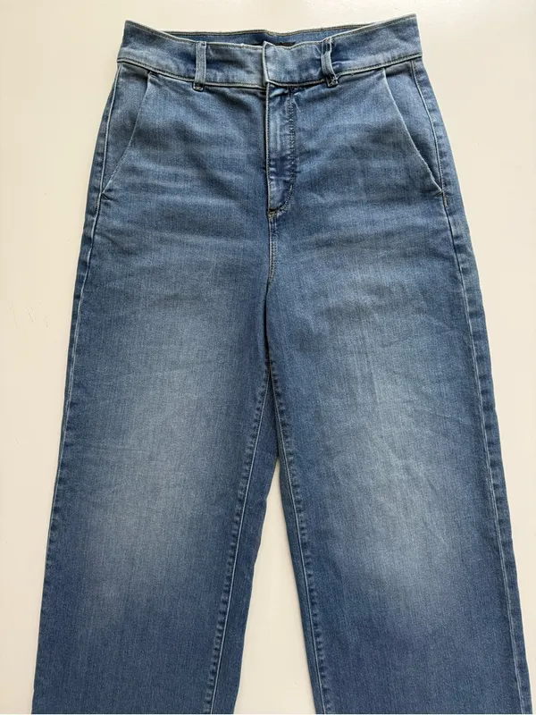 Ann Taylor The Trouser Wide Legged Jeans Size 4 - Image 3