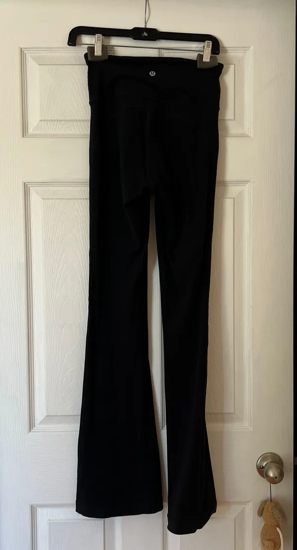 Lululemon Groove Super-High-Rise Flared Pant Nulu Regular Black - Image 10