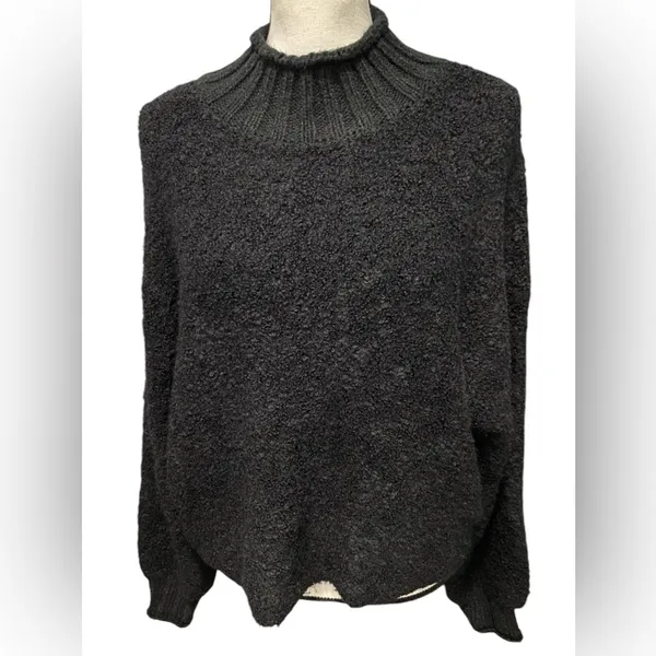 American Eagle Boucle Mock Neck Sweater Size Medium - Image 2