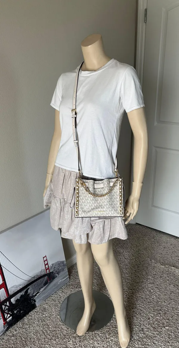 Michael Kors Purse - Image 9