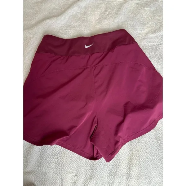 Nike Wms dri fit sz S high waisted running shorts - Image 2