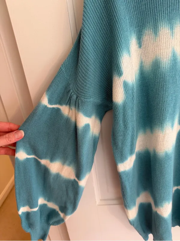 FATE Tie Dye‎ Open Back Cotton Sweater NWT Medium Blue Boho - Image 5