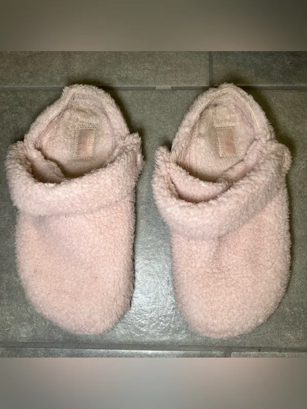 Crocs Classic Cozzzy Pink Loungewear Clog Slippers Women’s Shoe Size 8 - Image 2