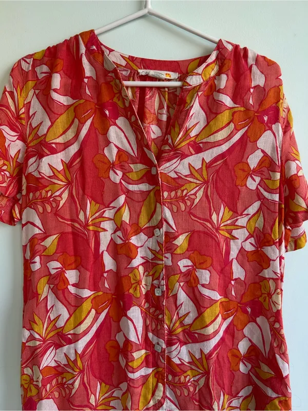 C&C California Coral Floral Button-Front Midi Dress small - Image 3