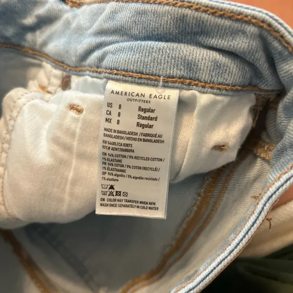 American Eagle Mom Straight Jeans - Image 4