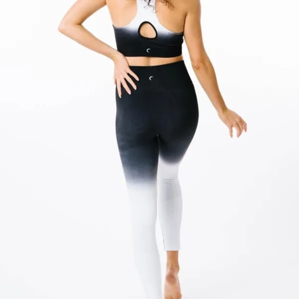 Zyia Black and White Light n Tight Ombre Seamless Performance‎ Leggings Size XS - Image 2