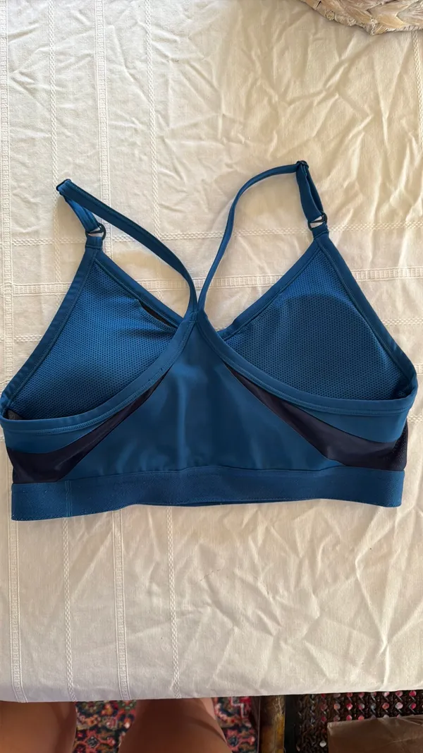 Nike Sports Dri-Fit Bra Women’s Large - Image 2