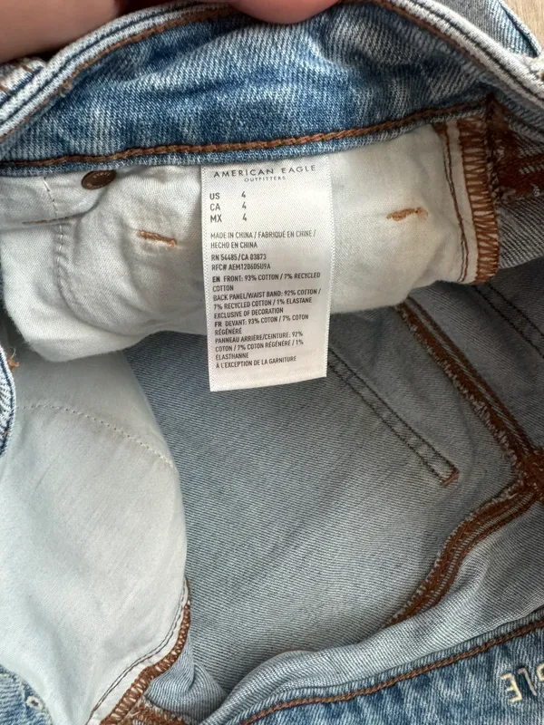American Eagle Strigid Mom Shorts  - Image 4