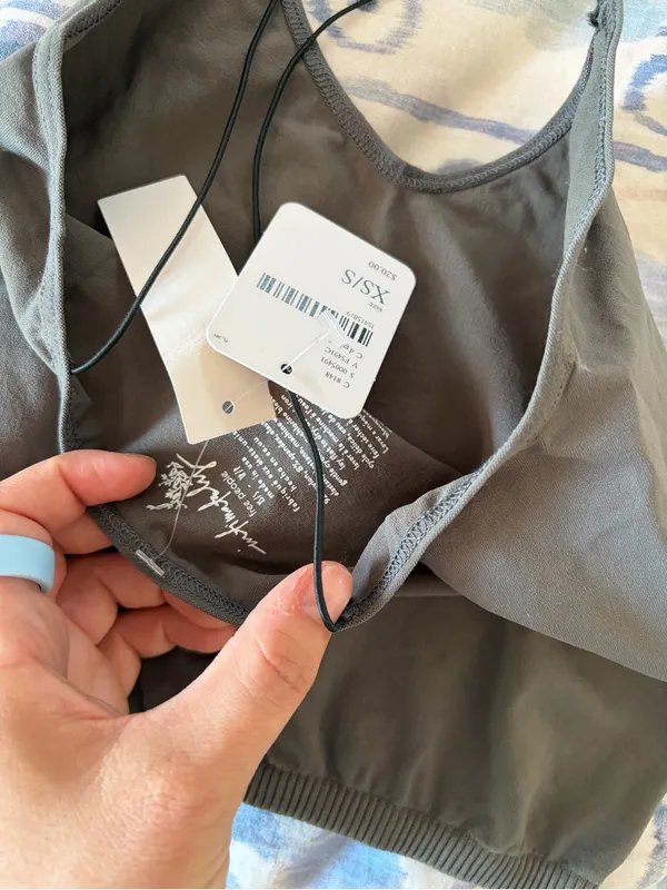 NWT- free people skinny strap charcoal grey brami crop top - Image 4
