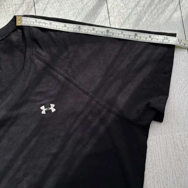 Under Armour Tech HeatGear Black V-Neck T-Shirt Large NWT - Image 5