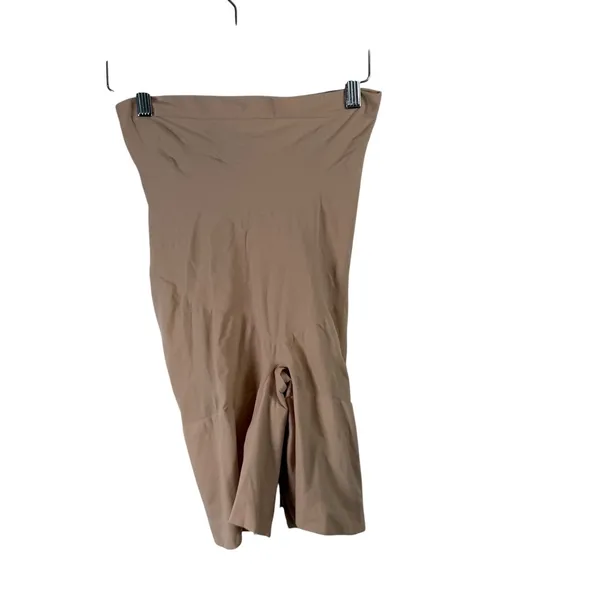 Spanx Sculpt GoFigure Mid Thigh Short Shaper Womens‎ Plus 1x - Image 2