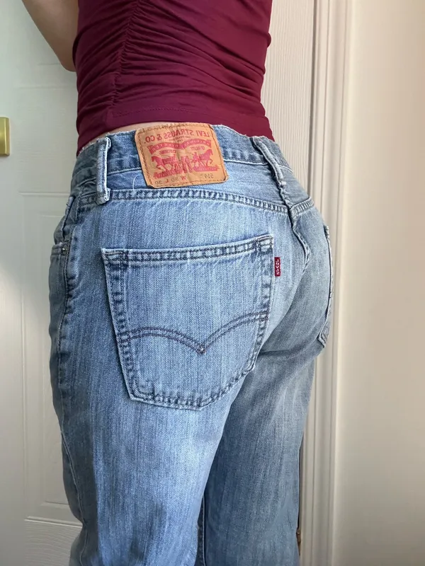 Levis Medium Wash Straight Leg Jeans - Image 6