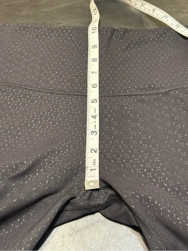 Lululemon Align High-Rise Pant with Pockets 25" in Gradiate Geo Emboss Black - Image 7