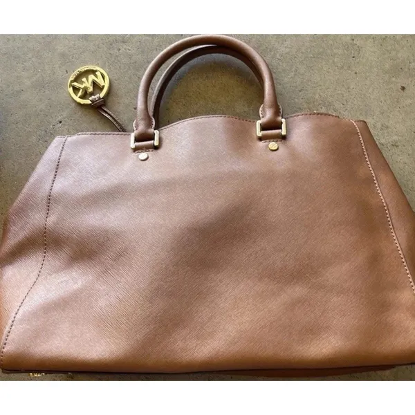 Vintage Michael Kors Women’s Handbag Bag Brown Gold Saffiano Leather Tote - Image 3