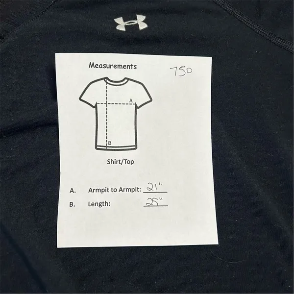 Under Armour Women's Black V-Neck Short Sleeve T-Shirt Size L‎ - Image 7