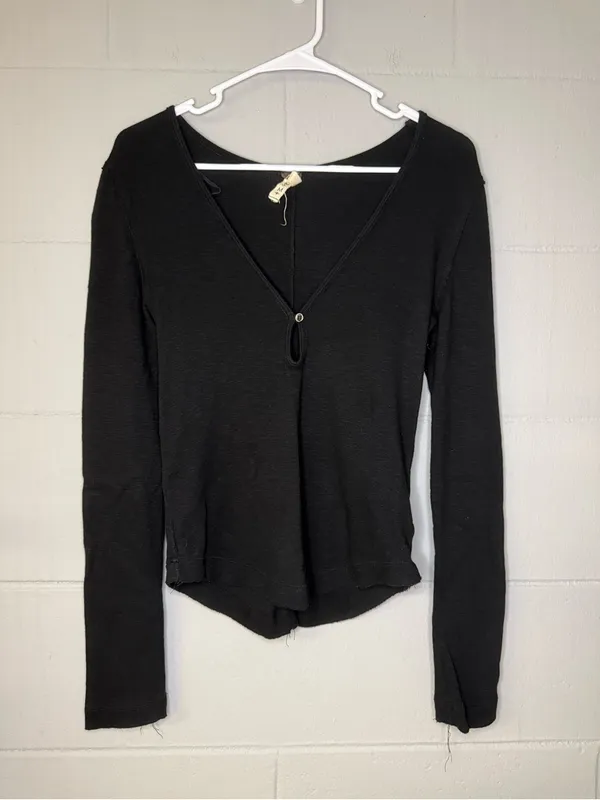 We The Free Tate Keyhole Ribbed Long Sleeve Top in Black Women’s Size Medium - Image 2