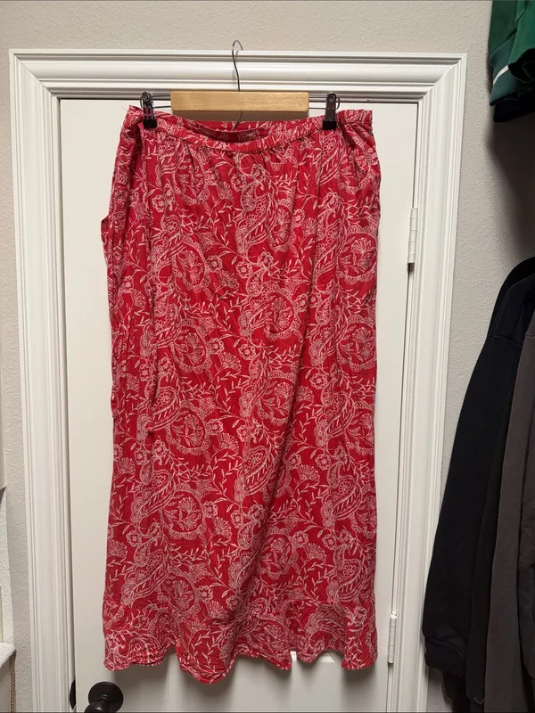 Universal Threads Paisley Tie Skirt XL Red - Image 2