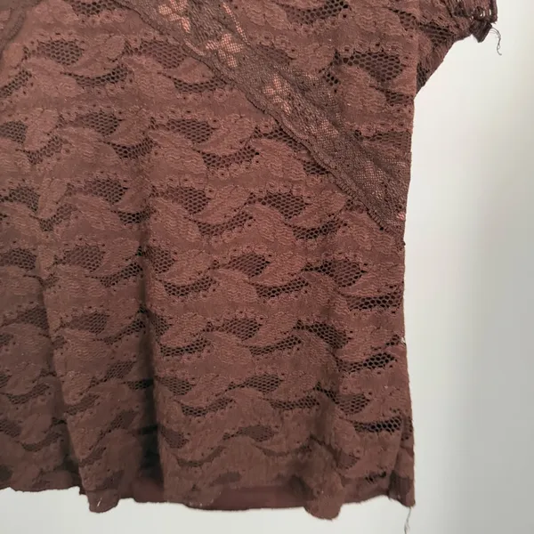 90s Y2K‎ Medium Brown Lace Trim Short Sleeve Fitted Top Grunge Scallop Neck - Image 5