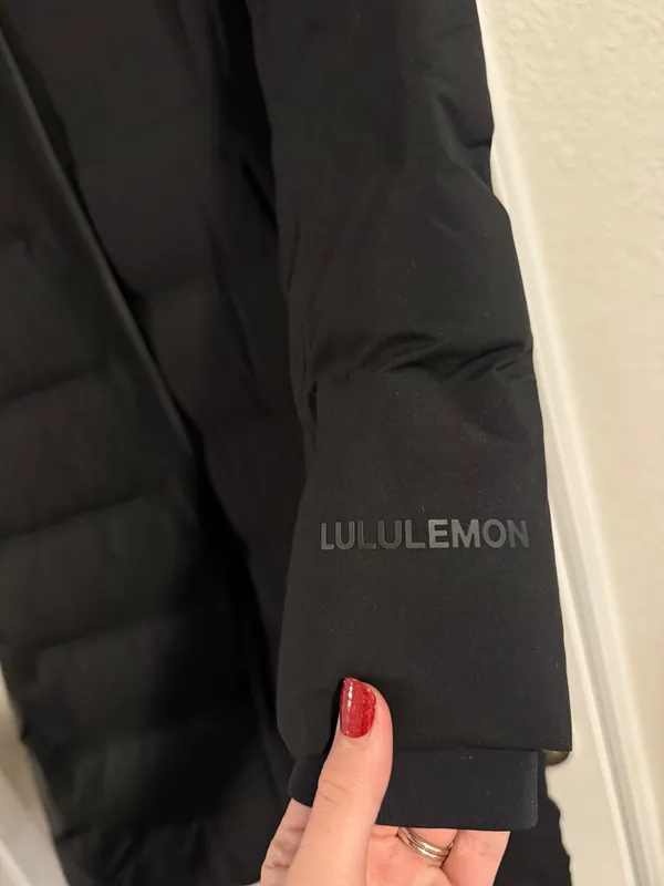 Lululemon StretchSeal Sleet Street Long Jacket Size 4 - Image 4