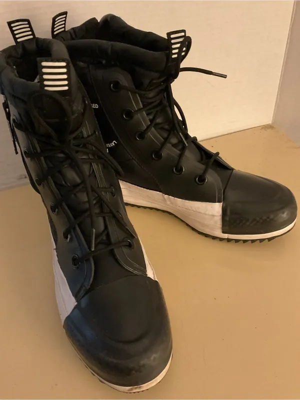 Converse women black puffy platform Chuck Taylor high top sneakers US 5.5 - Image 10