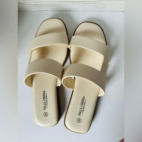 Falls Creek‎ Women's Ivory Slide Sandals Sz 38 - Image 2