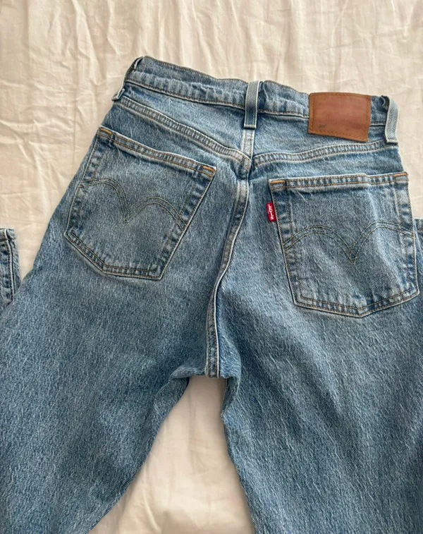 Levi's 501 High-Rise Straight-Leg Jeans - Image 4