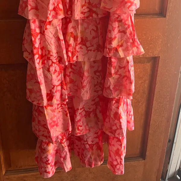 Amazon Vibrant Pink Floral Tiered Midi Dress - Image 3