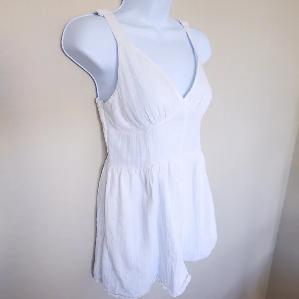 American Eagle Romper Womens Medium White Cotton Grid Smocked Back Summer V-Neck - Image 7