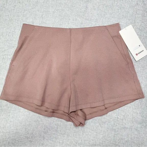 Lululemon Ribbed Softstreme High Rise Short Twilight Rose 8 NWT - Image 5