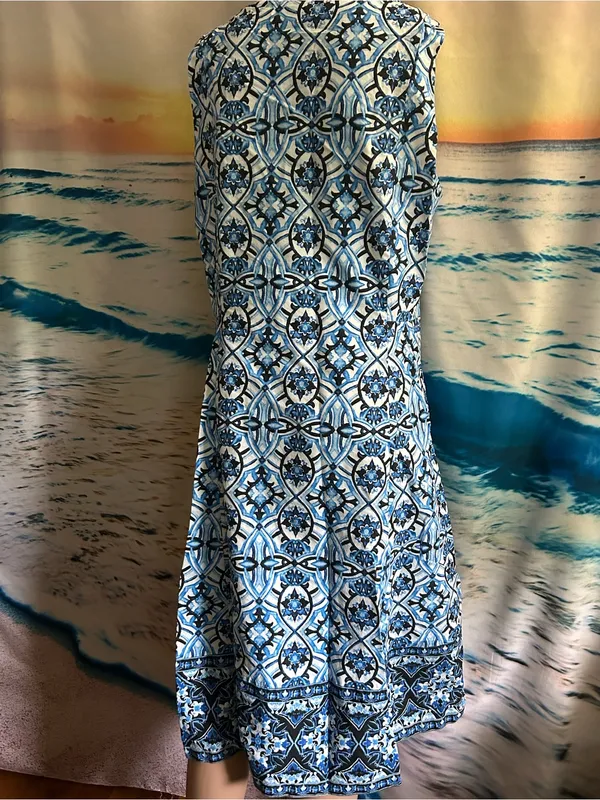 The Limited Women’s Blue & White Floral Sleeveless Printed A-Line Dress 14 - Image 9