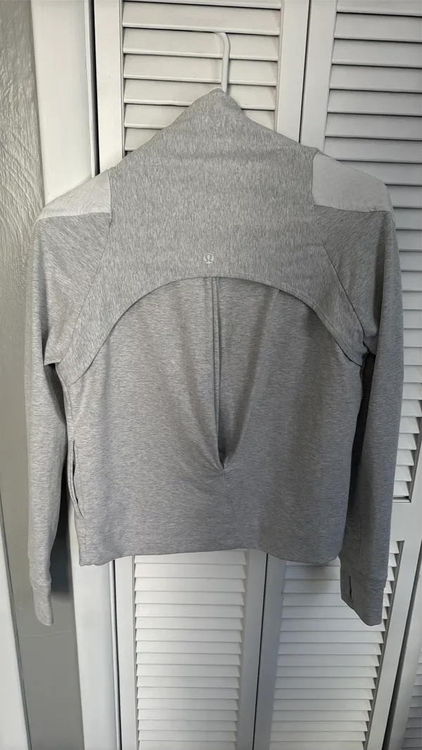 Lululemon Sway Moto Jacket in light gray and white. - Image 3