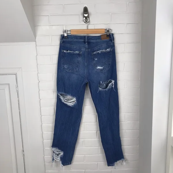 American Eagle High Rise Distressed Mom Jean Size 2 - Image 12