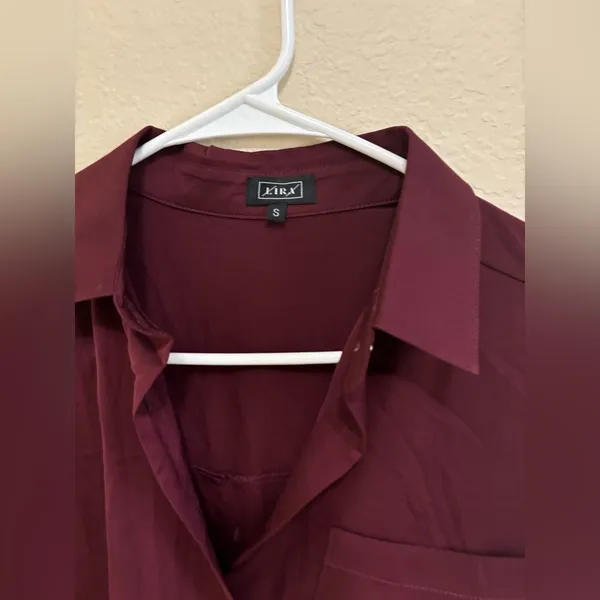 NWOT LIRA Maroon Button up Blouse Red - Image 2
